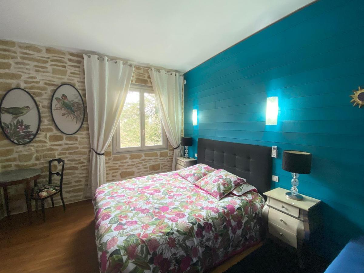 O Clair De Lune Au Coeur De Sarlat - Chambres Climatisees - Parking Prive - Piscine Chauffee - Spa Et Massages Ngoại thất bức ảnh