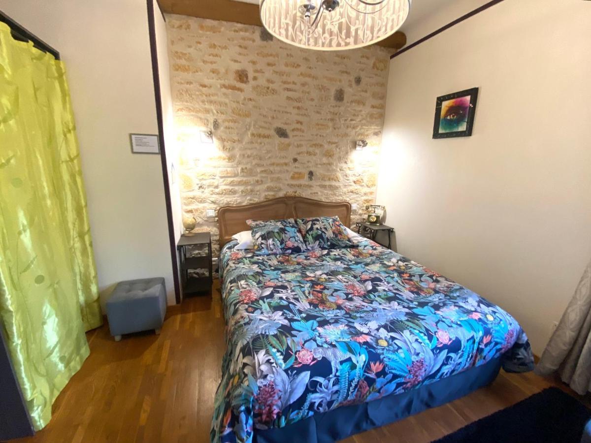 O Clair De Lune Au Coeur De Sarlat - Chambres Climatisees - Parking Prive - Piscine Chauffee - Spa Et Massages Ngoại thất bức ảnh