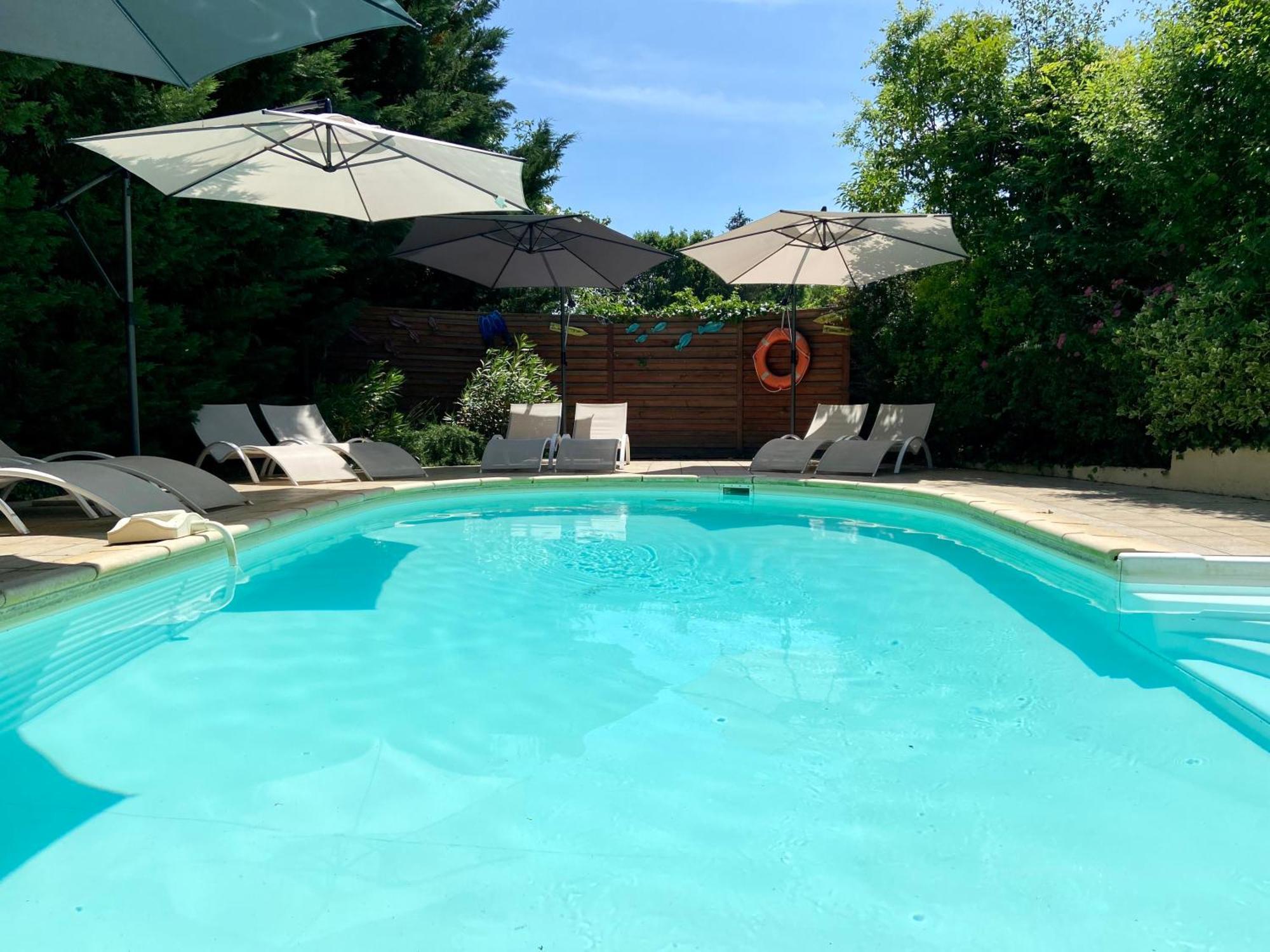 O Clair De Lune Au Coeur De Sarlat - Chambres Climatisees - Parking Prive - Piscine Chauffee - Spa Et Massages Ngoại thất bức ảnh