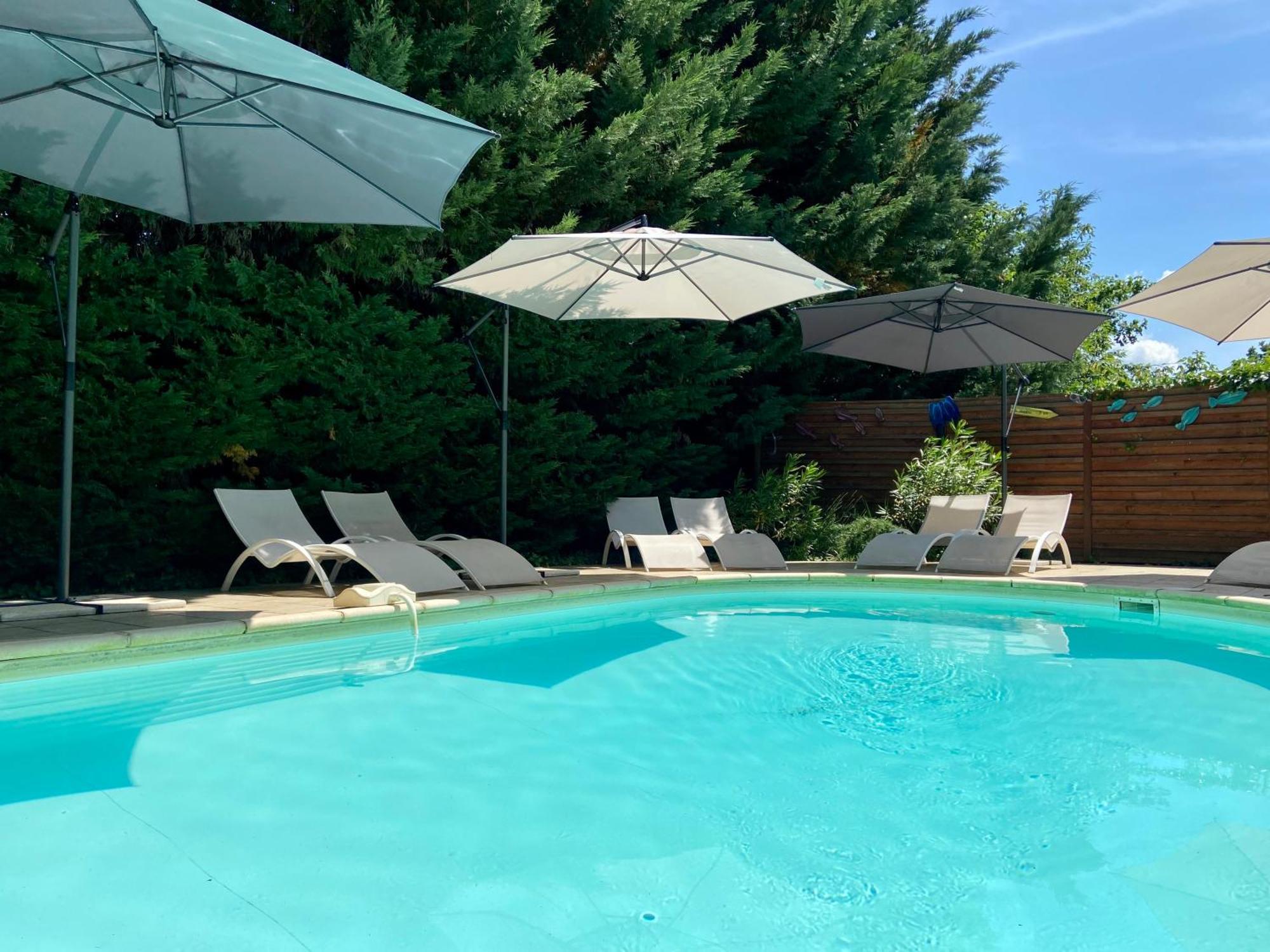 O Clair De Lune Au Coeur De Sarlat - Chambres Climatisees - Parking Prive - Piscine Chauffee - Spa Et Massages Ngoại thất bức ảnh
