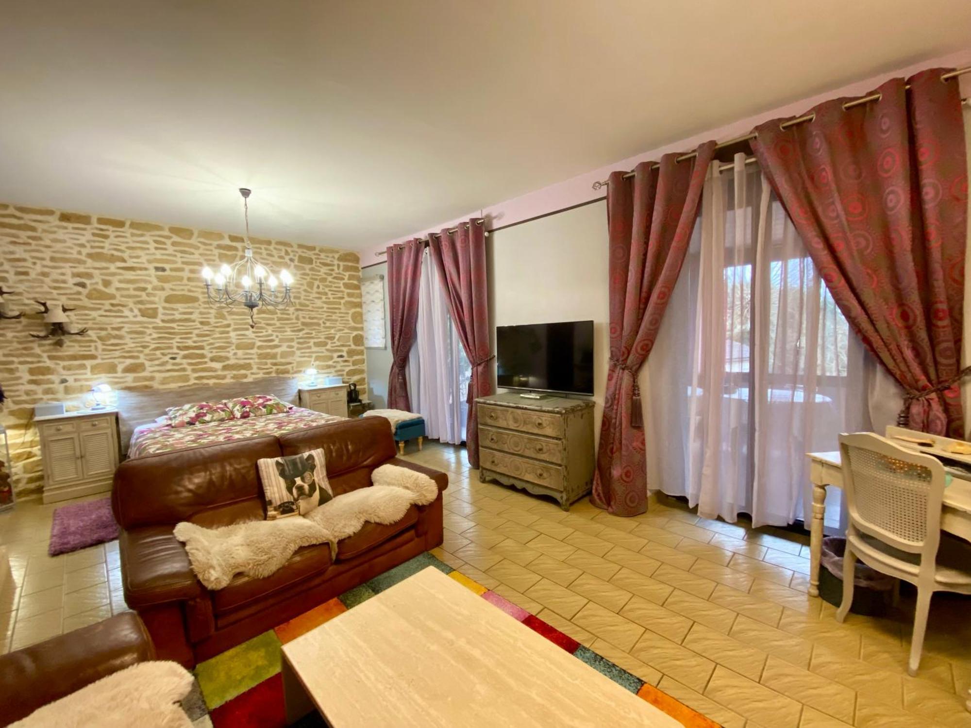 O Clair De Lune Au Coeur De Sarlat - Chambres Climatisees - Parking Prive - Piscine Chauffee - Spa Et Massages Ngoại thất bức ảnh