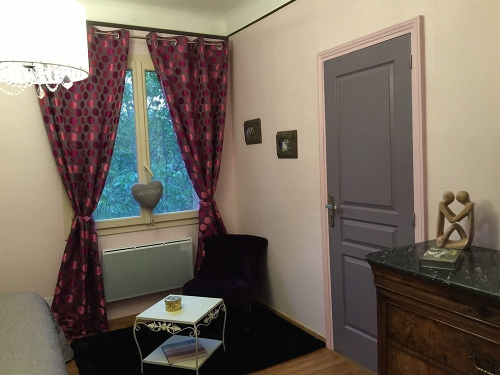 O Clair De Lune Au Coeur De Sarlat - Chambres Climatisees - Parking Prive - Piscine Chauffee - Spa Et Massages Ngoại thất bức ảnh