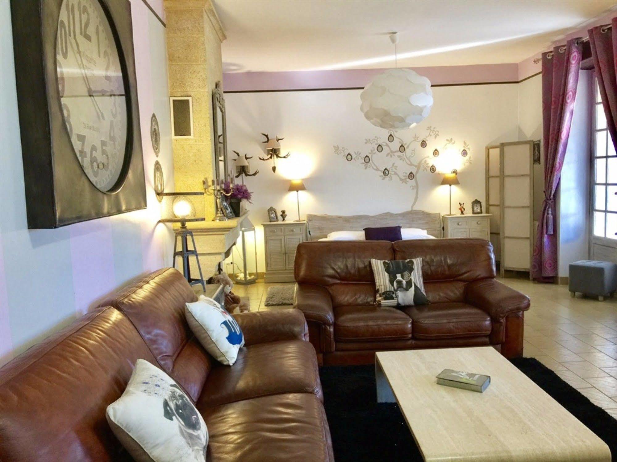O Clair De Lune Au Coeur De Sarlat - Chambres Climatisees - Parking Prive - Piscine Chauffee - Spa Et Massages Ngoại thất bức ảnh