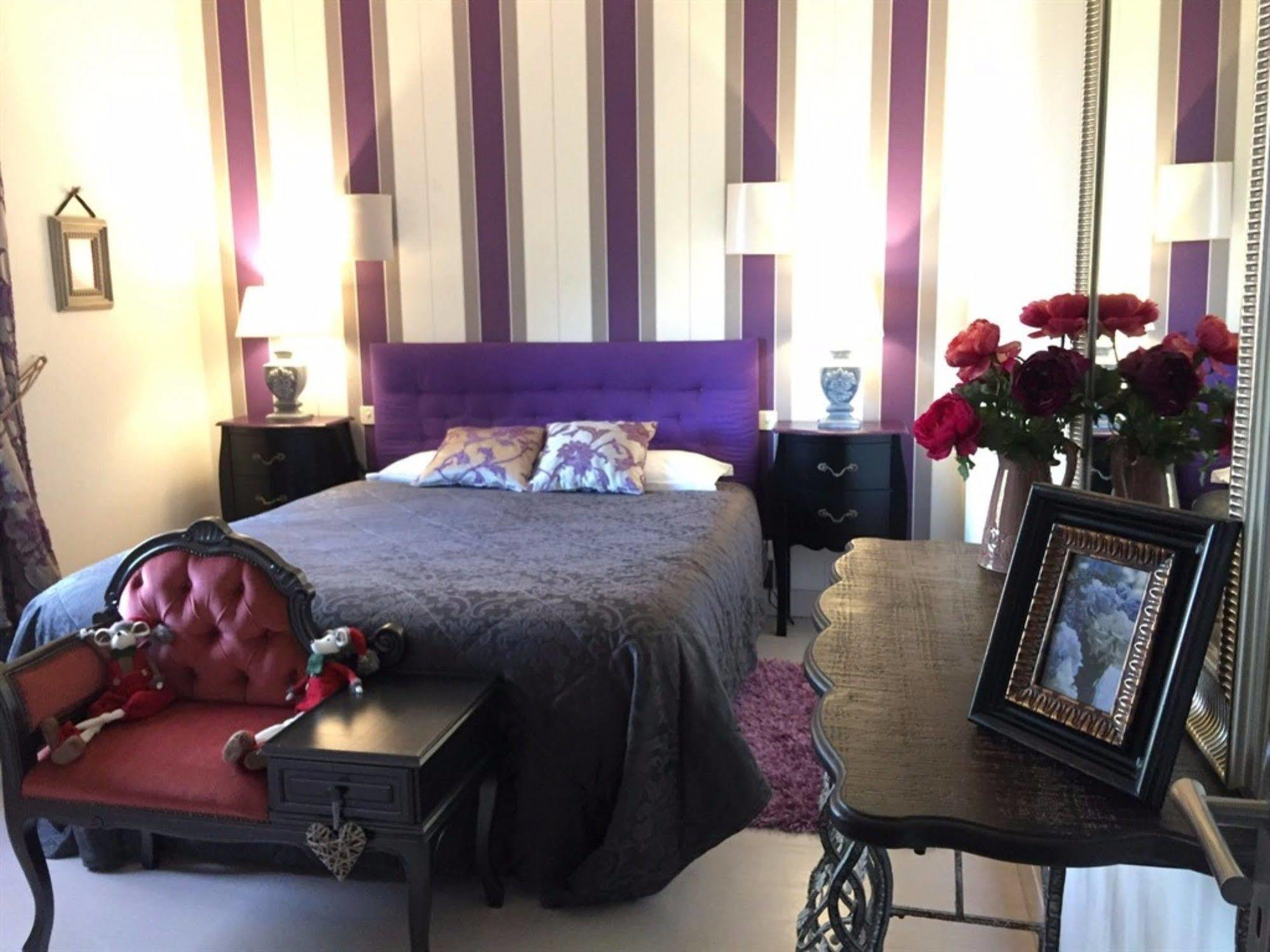 O Clair De Lune Au Coeur De Sarlat - Chambres Climatisees - Parking Prive - Piscine Chauffee - Spa Et Massages Ngoại thất bức ảnh