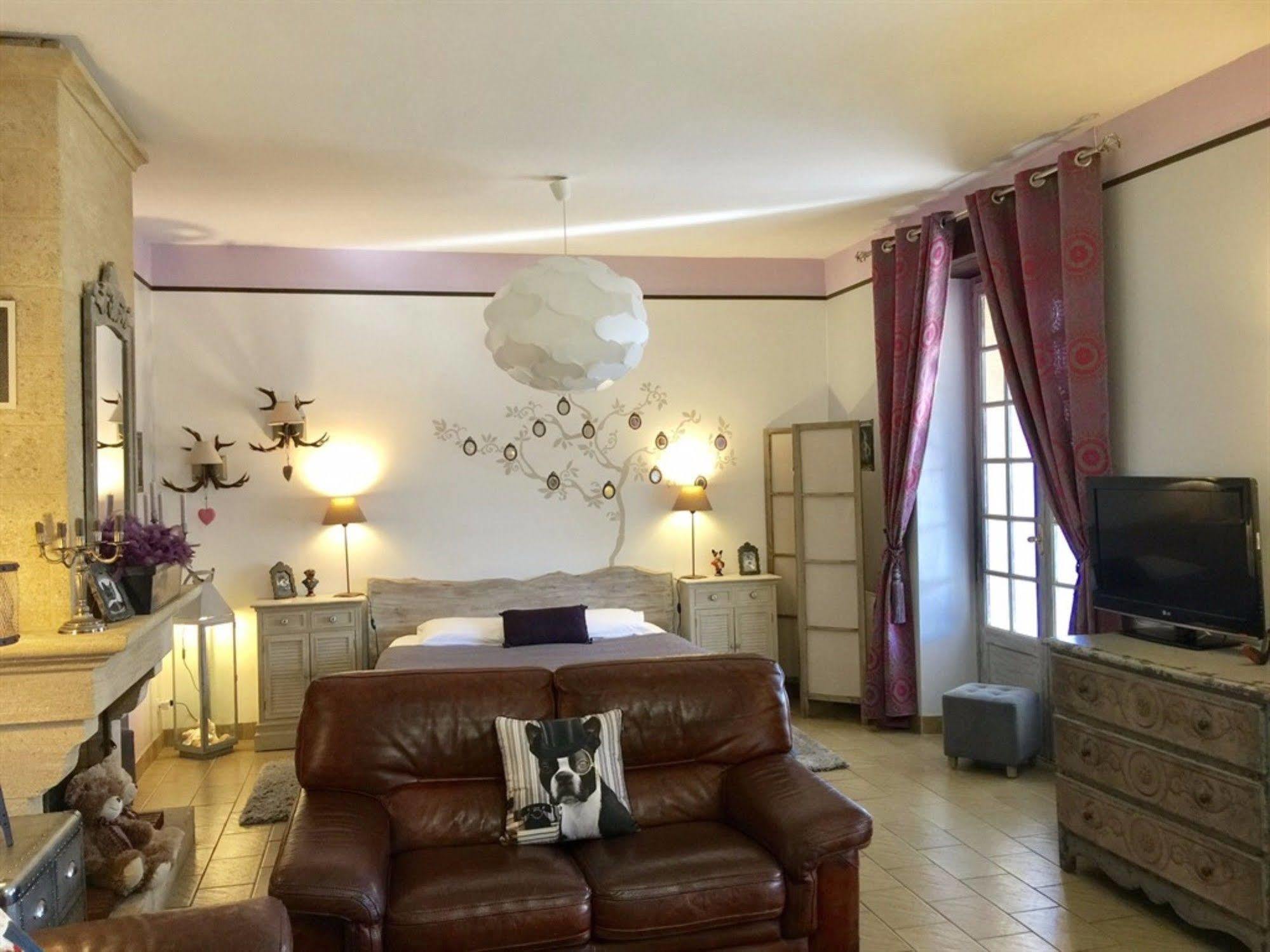 O Clair De Lune Au Coeur De Sarlat - Chambres Climatisees - Parking Prive - Piscine Chauffee - Spa Et Massages Ngoại thất bức ảnh
