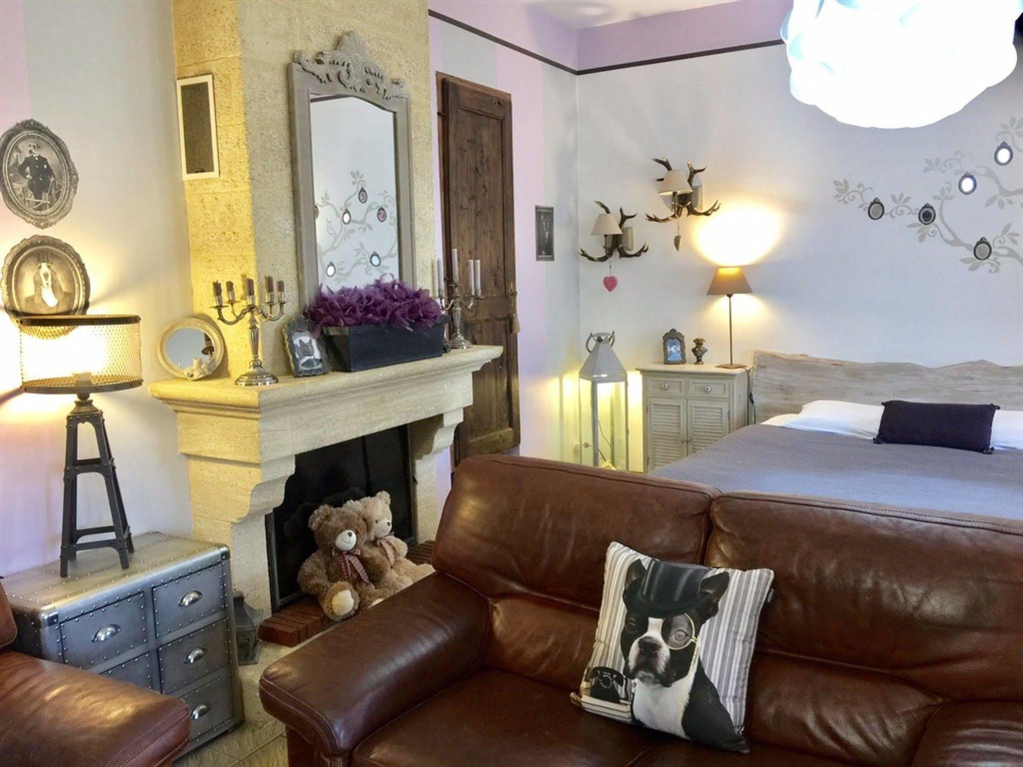 O Clair De Lune Au Coeur De Sarlat - Chambres Climatisees - Parking Prive - Piscine Chauffee - Spa Et Massages Ngoại thất bức ảnh