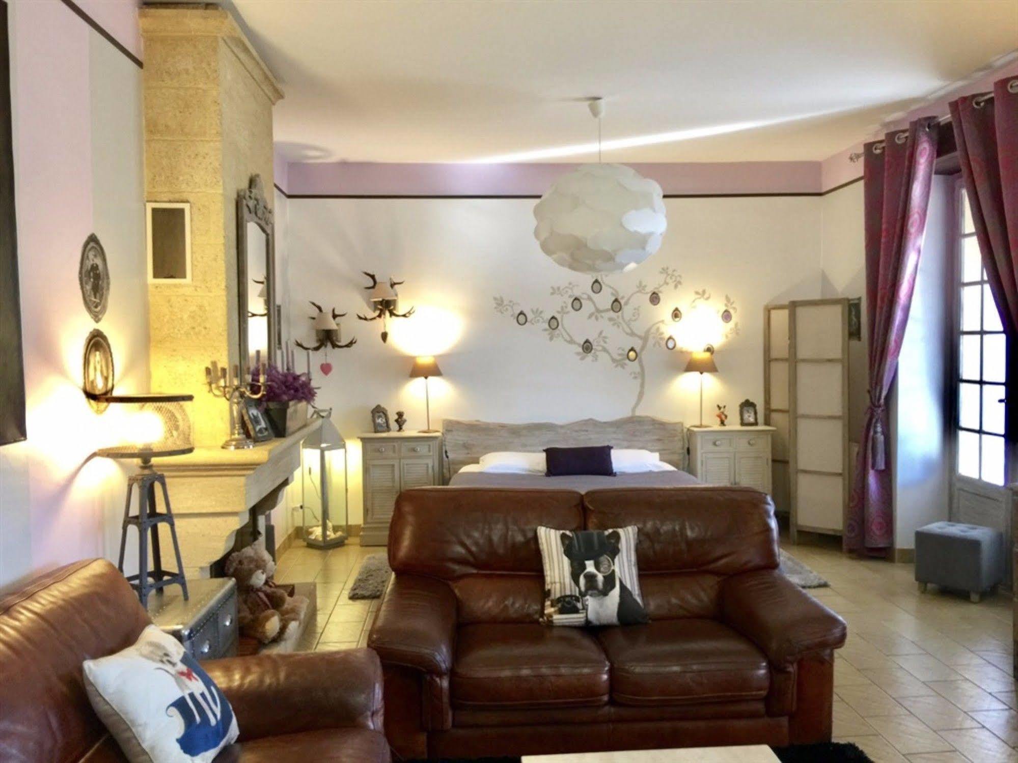O Clair De Lune Au Coeur De Sarlat - Chambres Climatisees - Parking Prive - Piscine Chauffee - Spa Et Massages Ngoại thất bức ảnh